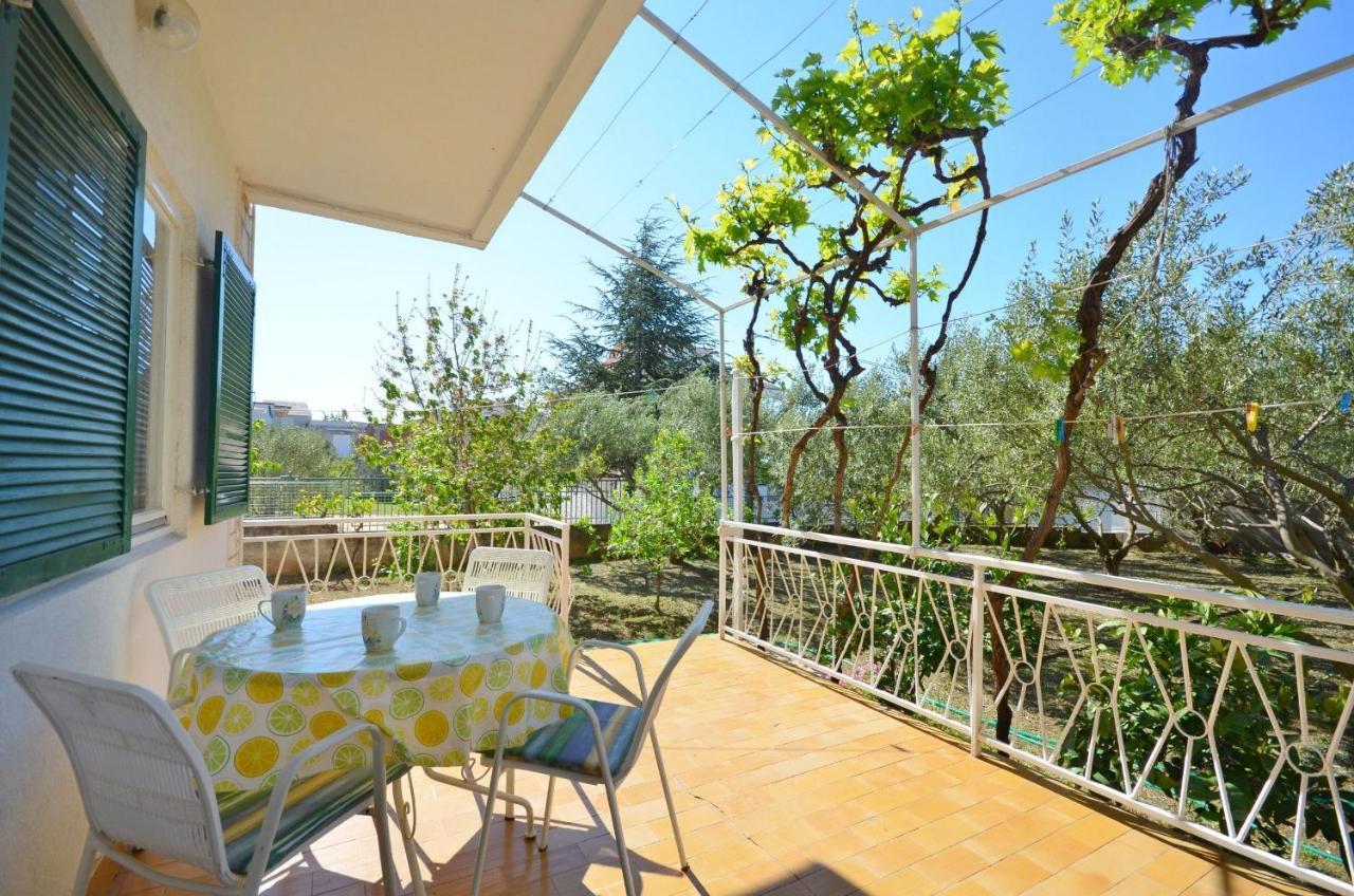 Apartments Secret Garden Vodice Bagian luar foto