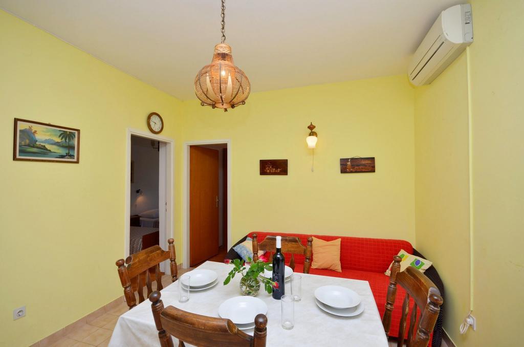 Apartments Secret Garden Vodice Bagian luar foto
