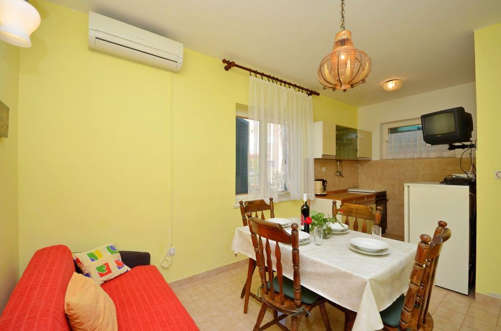 Apartments Secret Garden Vodice Bagian luar foto