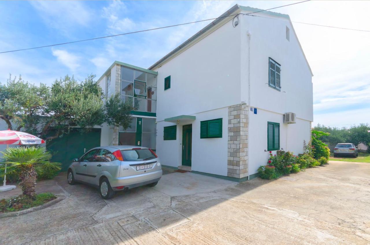 Apartments Secret Garden Vodice Bagian luar foto
