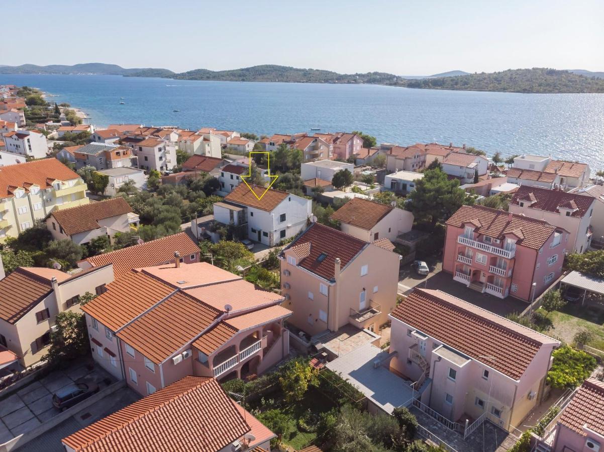 Apartments Secret Garden Vodice Bagian luar foto
